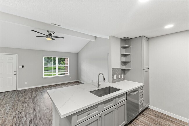 Building Photo - 28922 Red River Loop