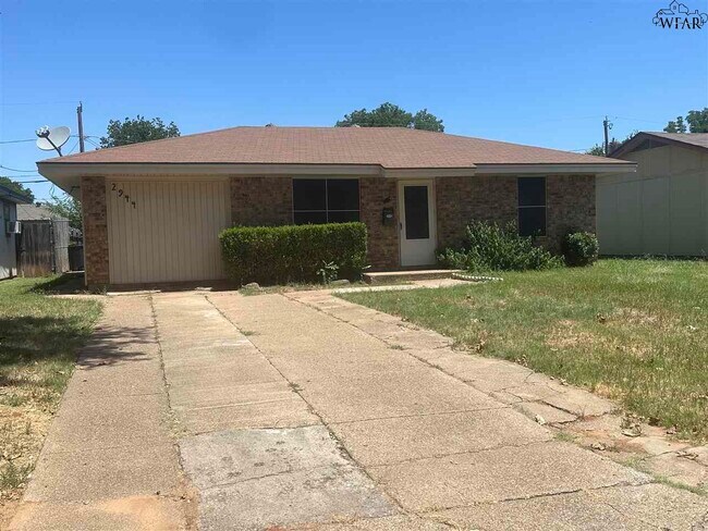 Primary Photo - 2944 McGaha Ave