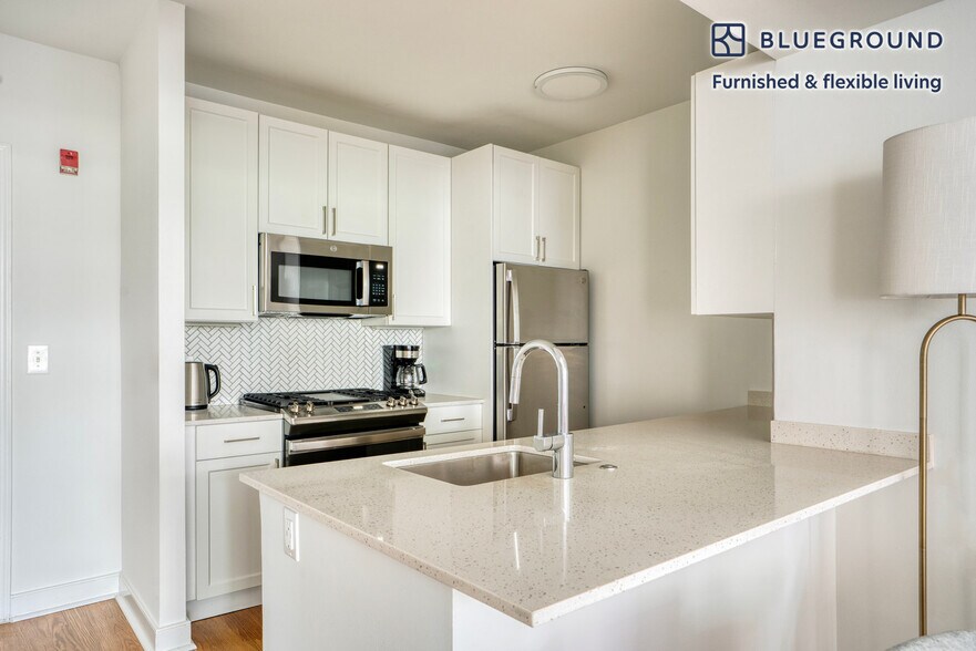 Building Photo - 1210 Massachusetts Ave NW