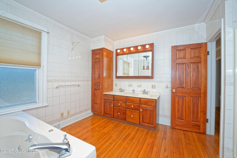 Building Photo - 2550 Troy-Schenectady Rd