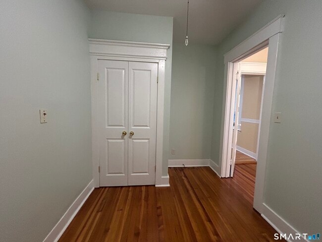 Building Photo - 37 Pardee Pl
