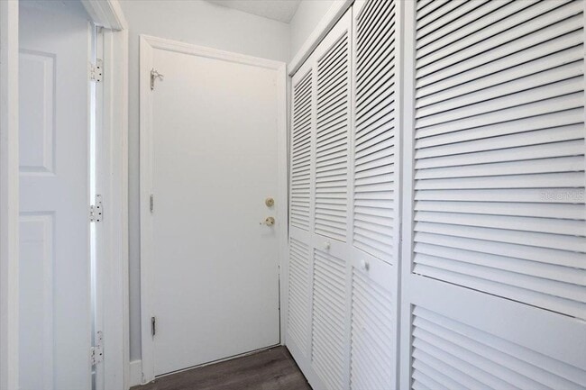 Building Photo - 713 Washington Palm Loop