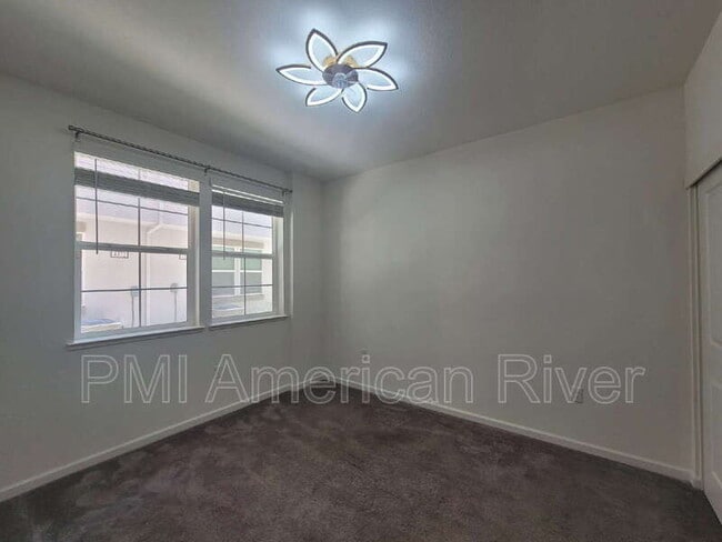 Building Photo - 4371 Garonne Walk
