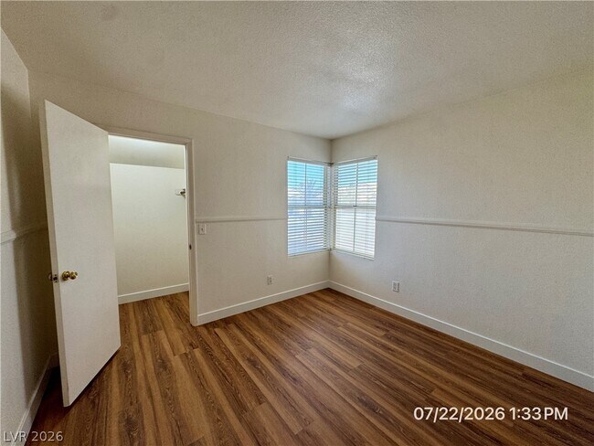 Building Photo - 1833 Sierra Hills Way