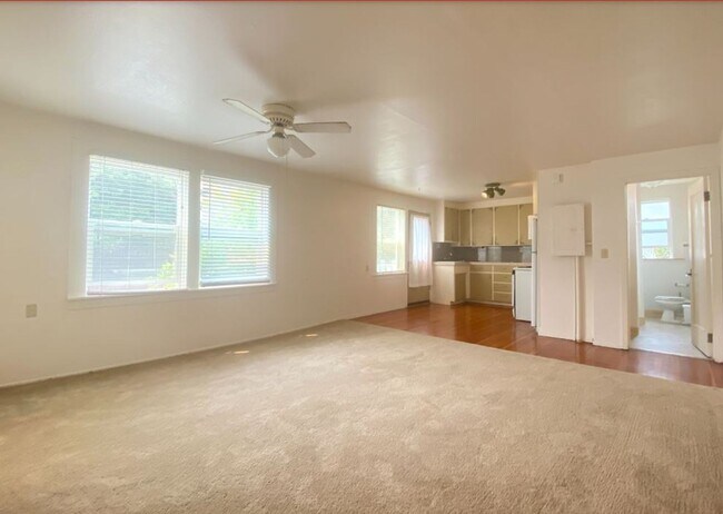 Building Photo - Historic Santa Cruz Charm | Private Carriage House Residence Near Downtown