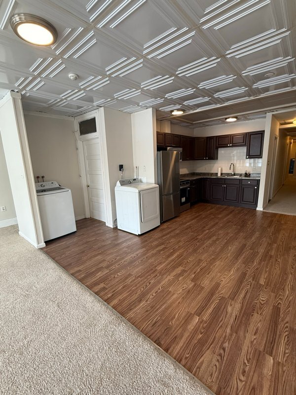 Building Photo - 475 York Rd