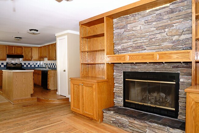 Building Photo - Three Bedroom Home in the Heart of Port Royal