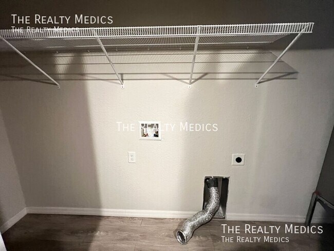 Building Photo - 41 Juniper Pass