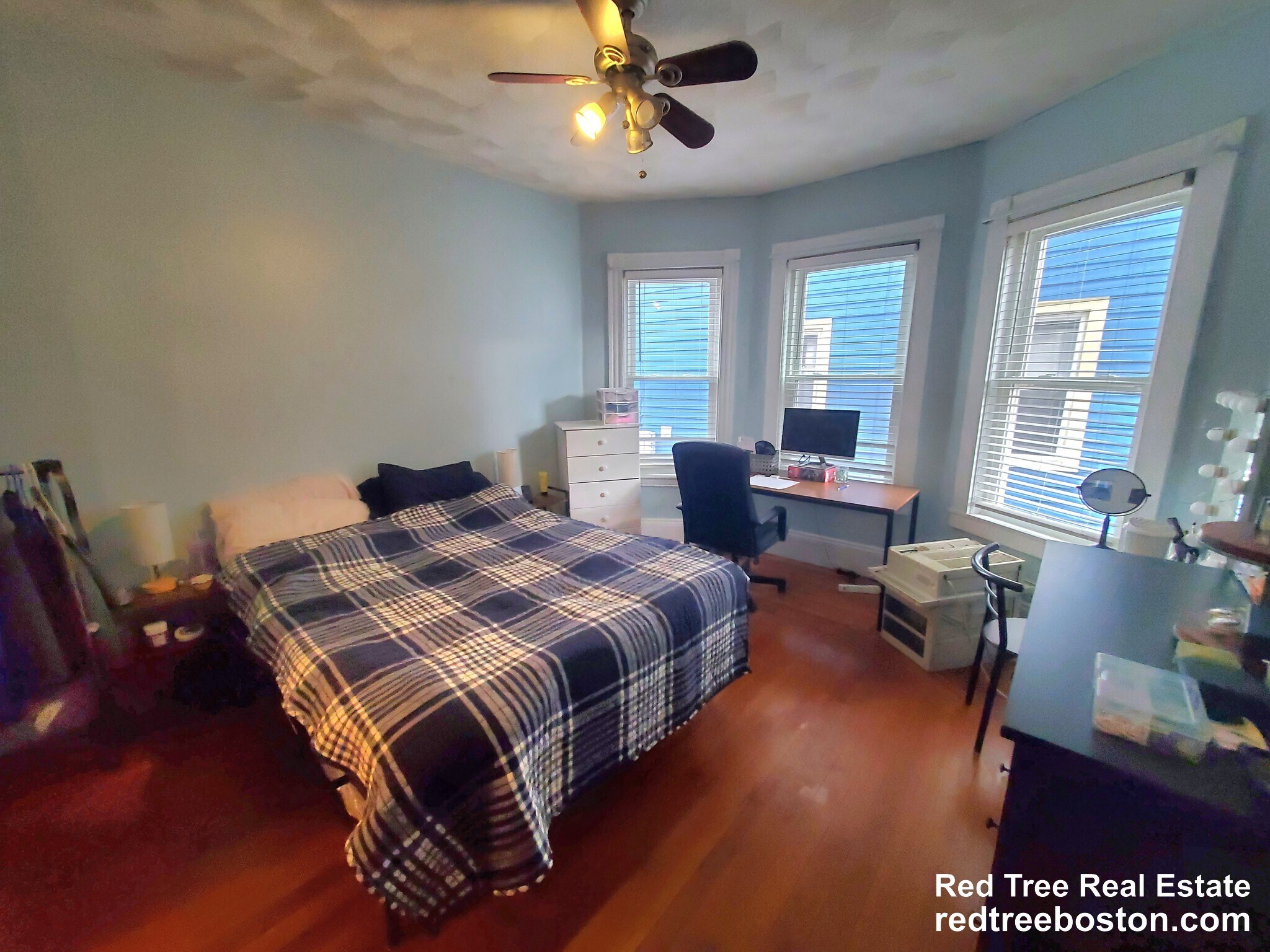 Building Photo - 72 Marshall St