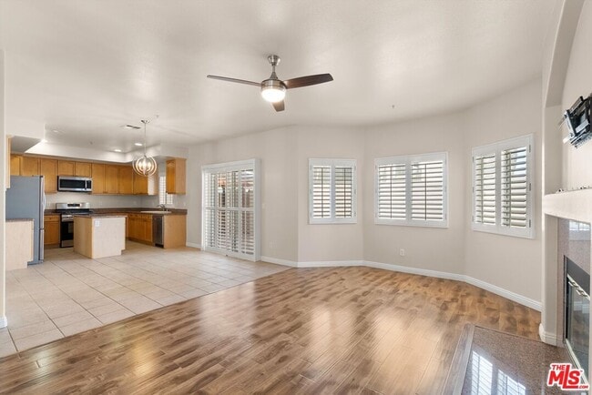Building Photo - 15804 Crest Ln