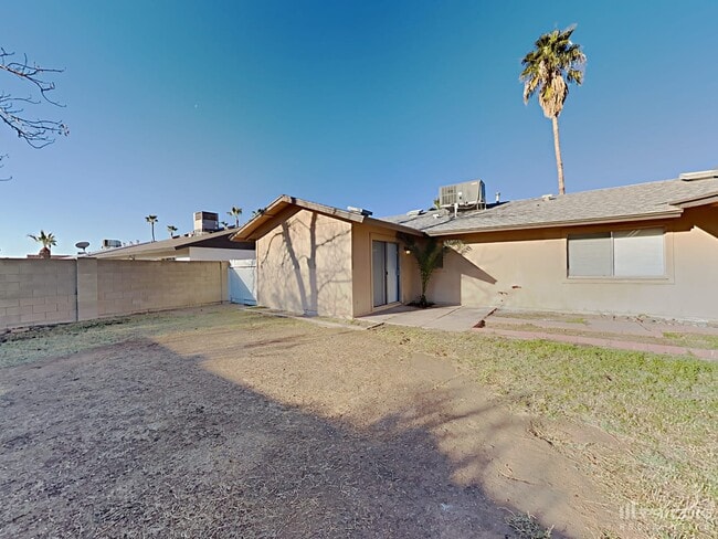 Building Photo - 15253 N 53rd Ave