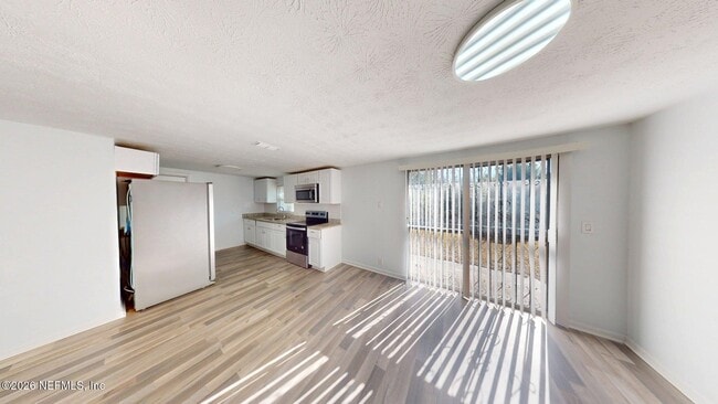 Building Photo - 5246 Devron Dr