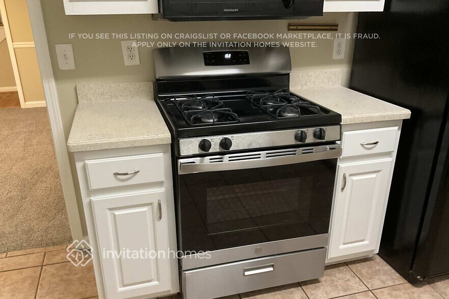 Building Photo - 5831 Bayside Ct