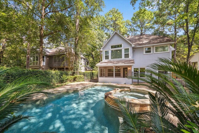 Building Photo - 174 W Greywing Cir