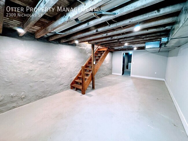 Building Photo - 2309 Nicholas St