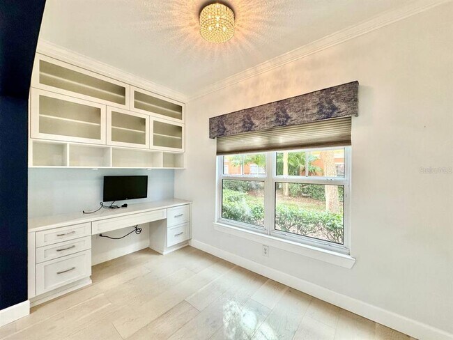 Building Photo - 4207 S Dale Mabry Hwy