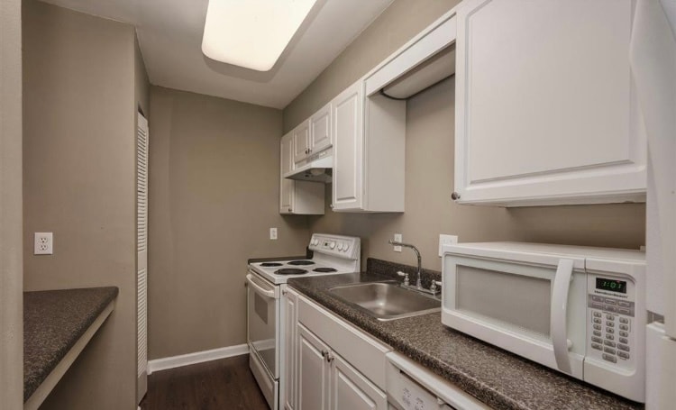 Building Photo - 422 Skyview Dr