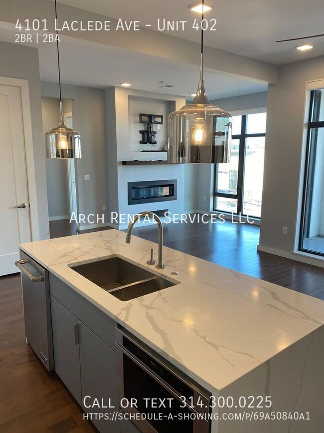 Building Photo - Beautiful CWE Condo with all the Amenities!