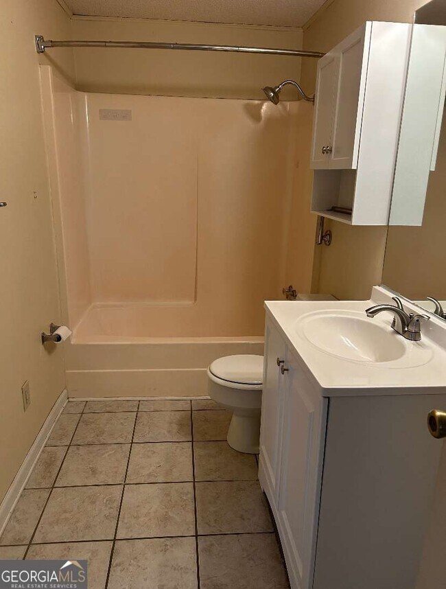 Building Photo - 522 Capri Dr