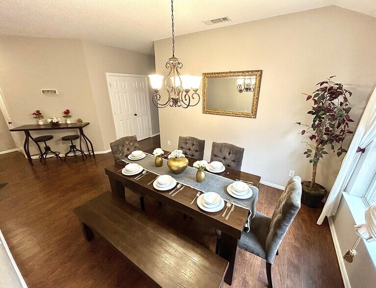 Building Photo - 3407 Autumn View Dr
