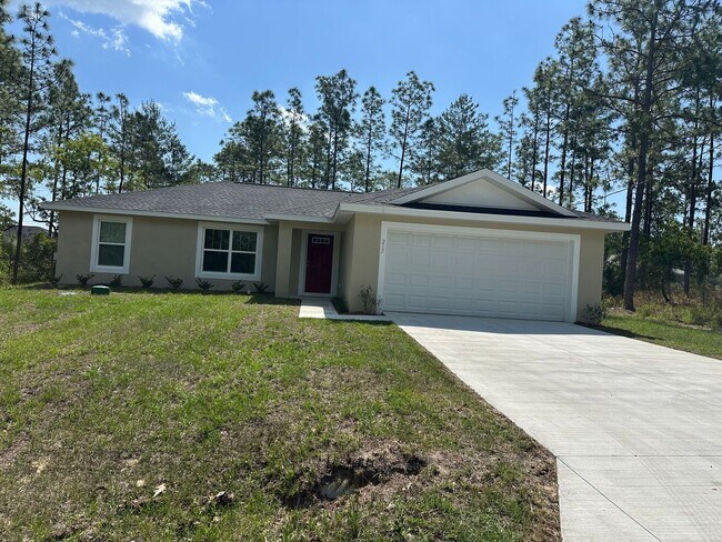 Building Photo - Silver Springs Shores
