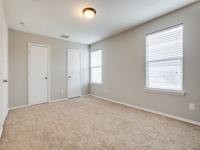 Building Photo - 4346 Safe Hbr