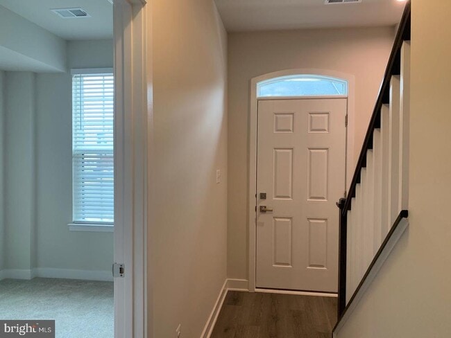 Building Photo - 14036 Sunrise Valley Dr
