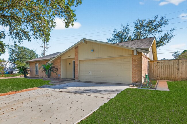 Building Photo - 16419 Cairnway Dr