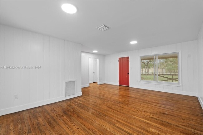 Building Photo - 21825 SW 154th Ave