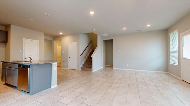 Building Photo - 24702 Crimson Pine Dr
