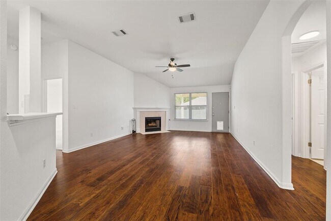 Building Photo - 1800 White Indigo Trail