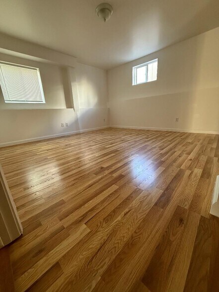 master bedroom - 35 Lakewood Ave
