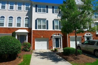 Building Photo - 4003 Howell Park Rd
