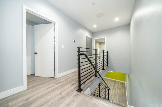 Building Photo - 4820 St Charles Pl