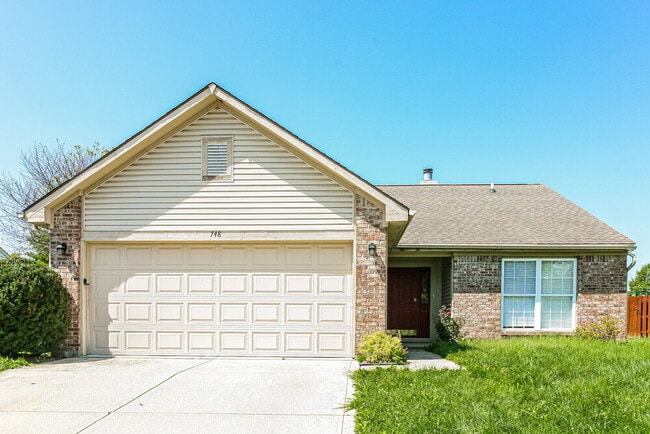 Building Photo - 748 Hollowood Ln