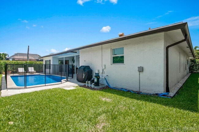 Building Photo - 23313 Lago Mar Cir