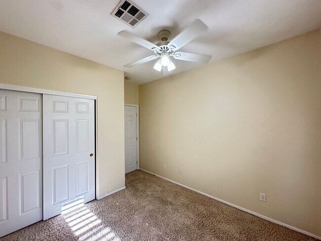 Building Photo - MADISON PLACE AT SUMMERLIN