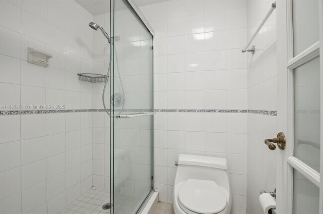 Building Photo - 3505 S Ocean Dr