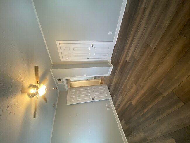 Building Photo - 1212-16th 1/2 16th 1/2 St