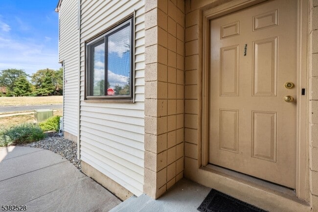 Building Photo - 3524 Richmond Ct
