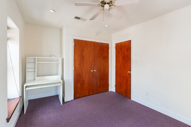 Building Photo - 2739 W Girard Ave