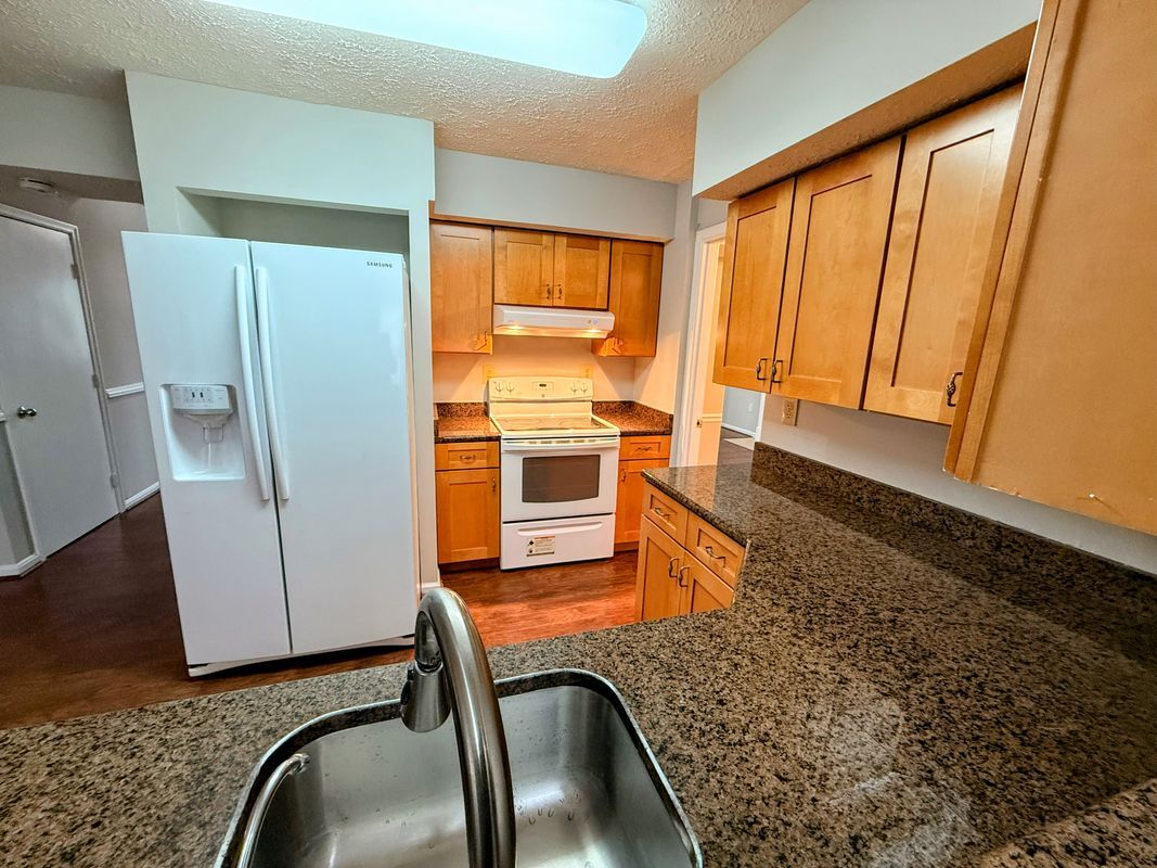 Building Photo - 4001 Bittern Ct