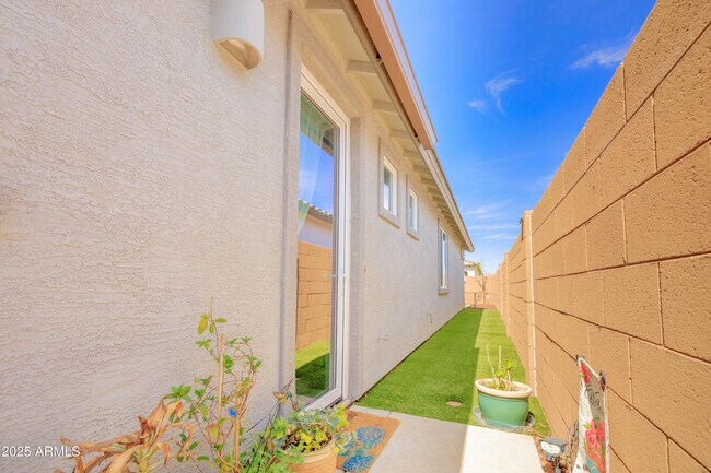Building Photo - 4234 Enmark Dr