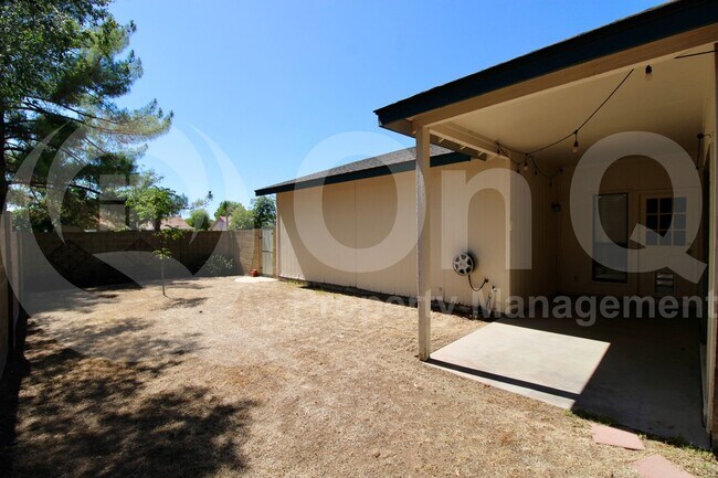 Building Photo - 118 N Heritage Dr