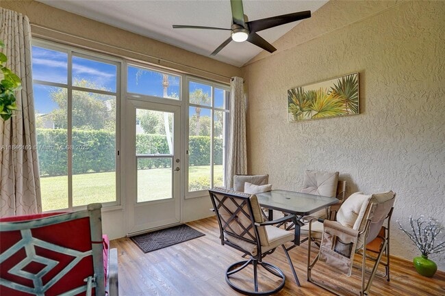 Building Photo - 1632 SW Harbour Isles Cir