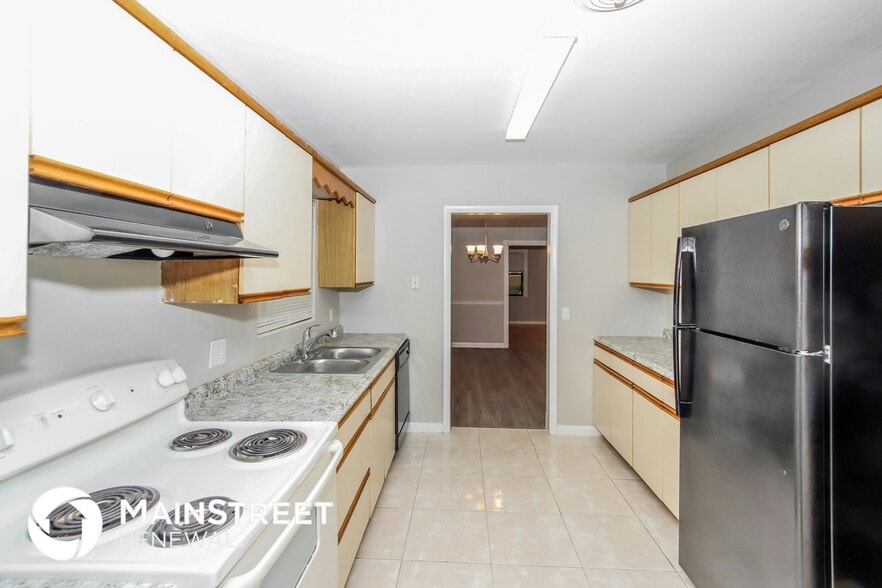 Building Photo - 472 Linda Ln