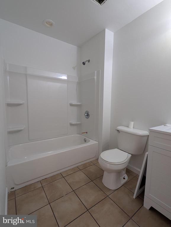 Building Photo - 2532 Coral St