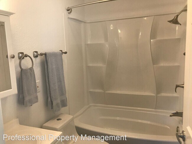 Building Photo - 3 br, 2 bath House - 4235 Prairie Rd