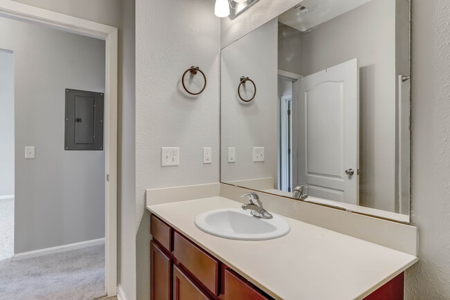 Building Photo - 4982 Key Lime Dr