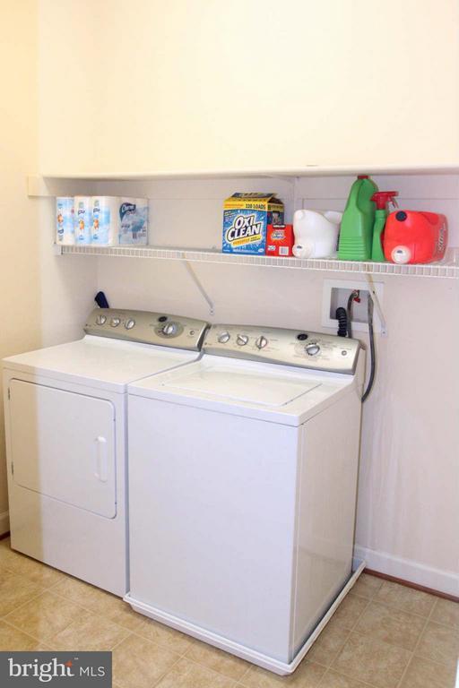 Building Photo - 623 Hurdle Mill Pl